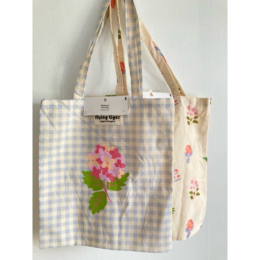 Flying Tiger Copenhagen totebag 🌸 มี 3 ลาย