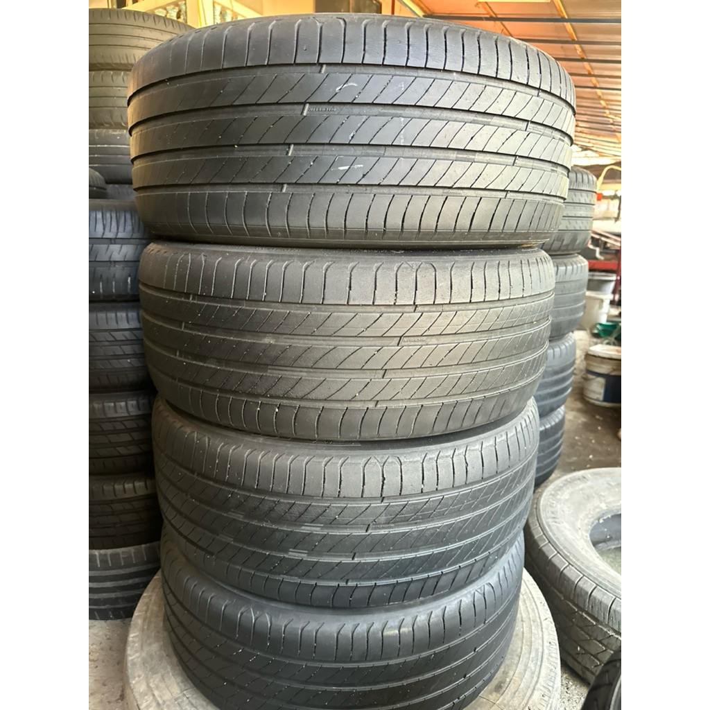 ยางเปอร์เซ็นต์ราคาถูก 225/50R18  michelin ปี 21