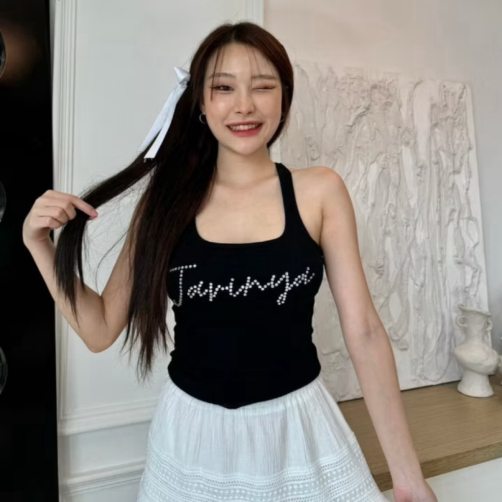 used JARINYA 🖤 เสื้อกล้าม ปักเพชร JARINYA