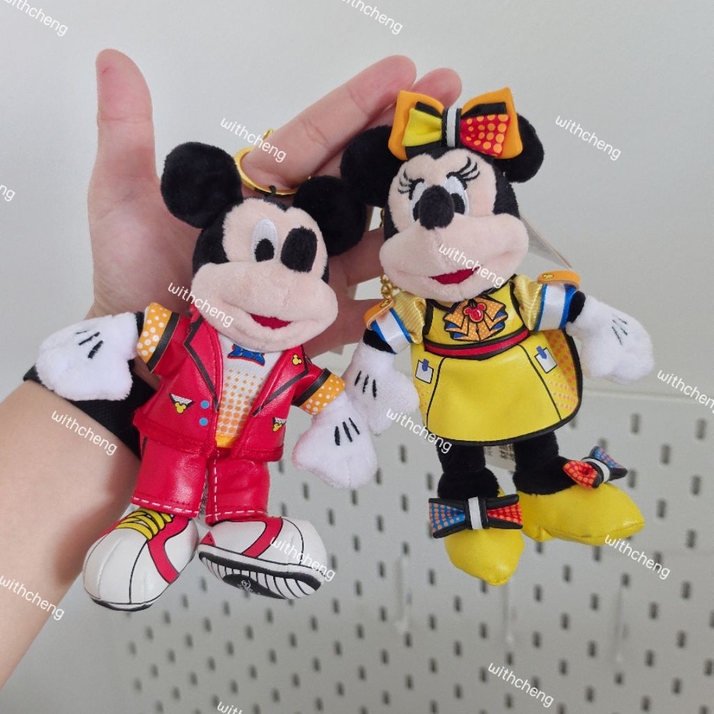 พร้อมส่งที่ไทย ✅ พวงกุญแจ Mickey Mouse & Minnie Mouse จาก Disney Shanghai 🇨🇳🇨🇳