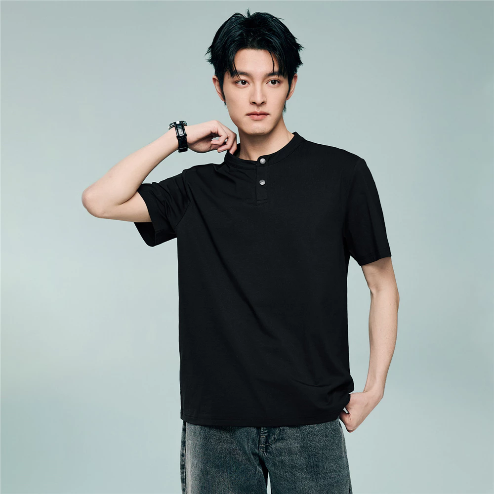 GIORDANO (Online Exclusive) เสื้อยืดผู้ชาย Men's Regular Cool Henley Neck Tee 13026202