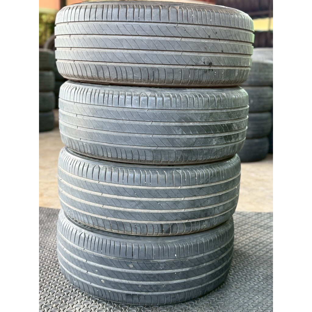 ยางมือสอง 215/55R17 michelin ปี22 (พร้อมรับประกันยาง 30 วัน)