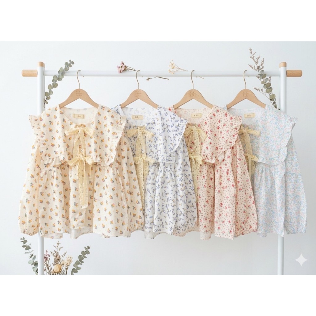 ป้าย Lilly เสื้อปกเหลี่ยมแต่งโบว์ผูกลูกไม้ อก 42 นิ้ว ยาว 23 นิ้ว