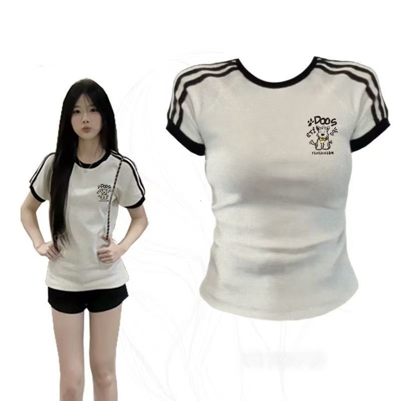 COD พร้อมส่ง เสื้อยืดฤดูร้อนผู้หญิง ผ้าคอตตอนแท้ ลายแถบ3เส้น แขนตรงสไตล์อินส์ ทรงผอมสไตล์สาวแซ่บ ขายดี