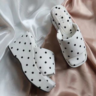 YOURSHOES L10 (เท้าอวบ +1ไซส์) / รองเท้าส้นตึกสูง 4นิ้ว รองเท้าส้นตึกPolkadot
