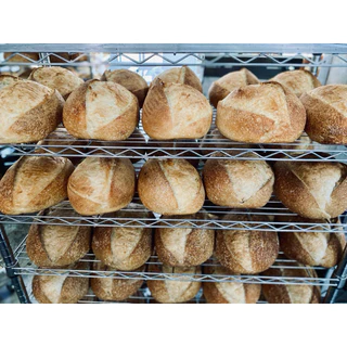 Whole Wheat Sourdough 600g. /300 g ขนมปัง ซาวโดวจ์ โฮลวีท แป้งสาลีไม่ขัดสี ยีสต์ธรรมชาติ #เจ#ไม่มีน้ำตาล#ไม่นม#ไม่น้ำมัน