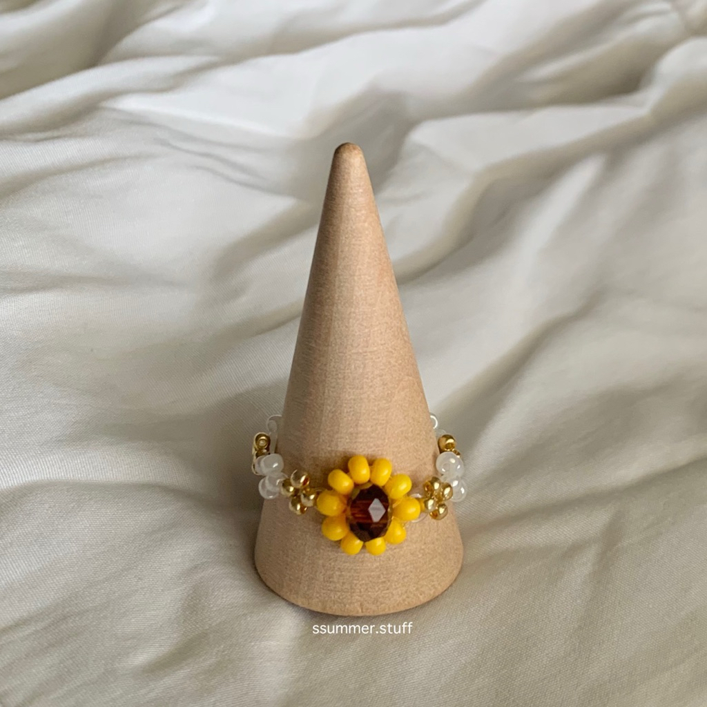 🌻Summer field beaded ring👩🏻‍🌾🌾: แหวนลูกปัดดอกไม้ แหวนลูกปัดดอกทานตะวัน สไตล์ Vintage🗝️&Cottagecore🛖