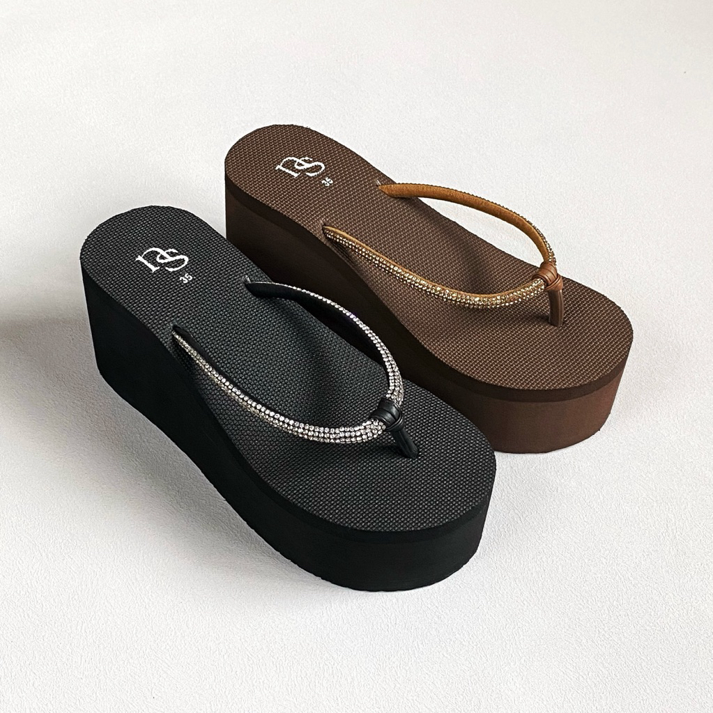 Nathava - รองเท้าแตะหูหนีบ พื้นโฟม ส้นสูง 3 นิ้ว น้ำหนักเบา ใส่สบาย (มีสายเพชร/ สายโซ่/ สาย PVC)