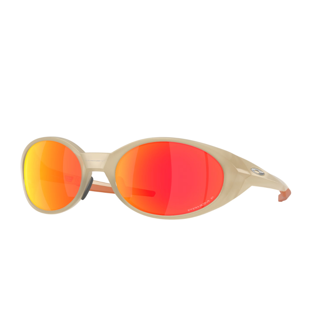 แว่นกันแดด Oakley แบรนด์แท้ 100% รุ่น Eyejacket Redux : Sandstorm / Prizm Ruby PL (OO9438-3458)