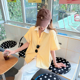 MELLOW STRIPED SHIRT เสื้อเชิ้ตแขนสั้นทรงโอเวอร์ไซส์ ดีเทลแต่งคอปกขาว ผ้าคอตตอนทอเนื้อนิ่ม ใส่สบาย