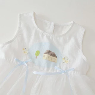 Hania kids พร้อมส่ง ชุดเดรสสีขาวเด็กผู้หญิง เนื้อผ้านุ่ม ใส่สบาย ฟูฟ่องกำลังดี เหมาะทุกโอกาส K5125681