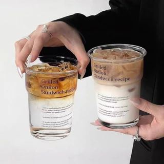 แก้วคาเฟ่ อักษรภาษาอังกฤษ แถมหลอด วัสดุแก้ว หนามาก แก้วนม แก้วกาแฟ พร้อมส่ง
