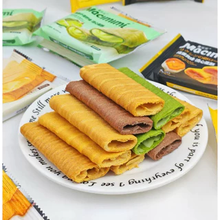 พร้อมส่ง 🇹🇭พายไข่แดงเค็ม โรลกรอบโรลไข่เค็มไข่เค็ม รสชีส ช็อคโกแล ชาเขียว