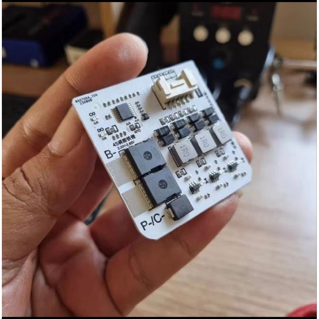 BMS 4S 30/300A 45/450A Active Balance ในตัว สำหรับ LiFePO4 LFP 3.2v 12.8v