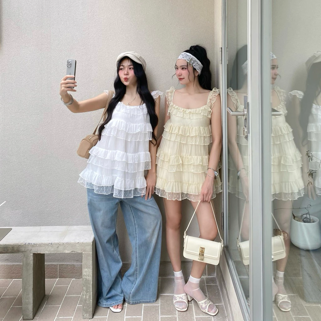 -𝐂𝐡𝐢𝐯𝐚- PEONY MINI DRESS | (แบบสวมหัว)มินิเดรสระบายไล่เลเยอร์ แต่งลูกไม้