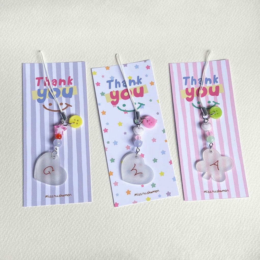 ꒰พร้อมส่ง 1-3 วัน꒱ keychain V2. พวงกุญแจตัวอักษร หัวใจ ใบโคลเวอร์ใส