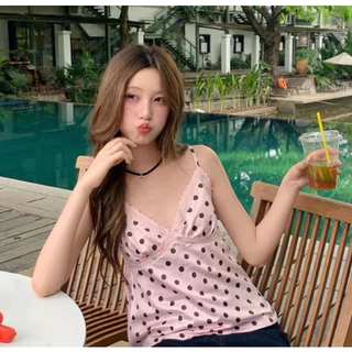 MIKOพร้อมส่ง🐰🌷เสื้อสายเดี่ยวลูกไม้ ซาติน ลายโพกาดอท คอวี สายปรับได้ เซ็กซี่แฟชั่นผู้หญิง ใส่ไปคาเฟ่สุดฮิต สีชมพู ลายจุด
