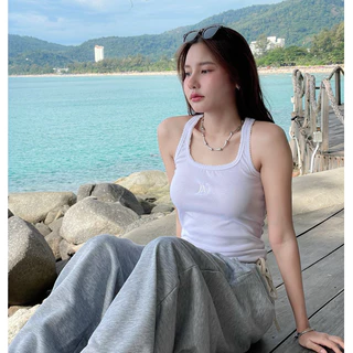 เสื้อกล้ามทรงยาว คอเหลี่ยม Basic Beau Tank