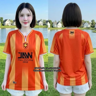 . จะสายหวานหรือสายเท่ ก็เลือกได้ครบ เสื้อกีฬา 13 สี ดีไซส์คอวายสวยๆ