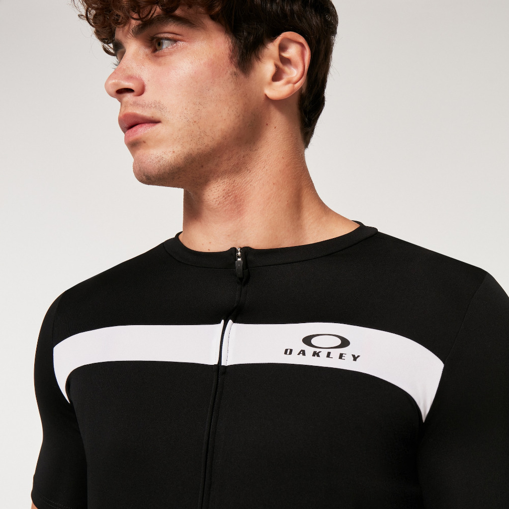 เสื้อปั่นจักรยาน O Icon Classic Jersey ผ้าเบาสบาย ดีไซน์เอกลักษณ์