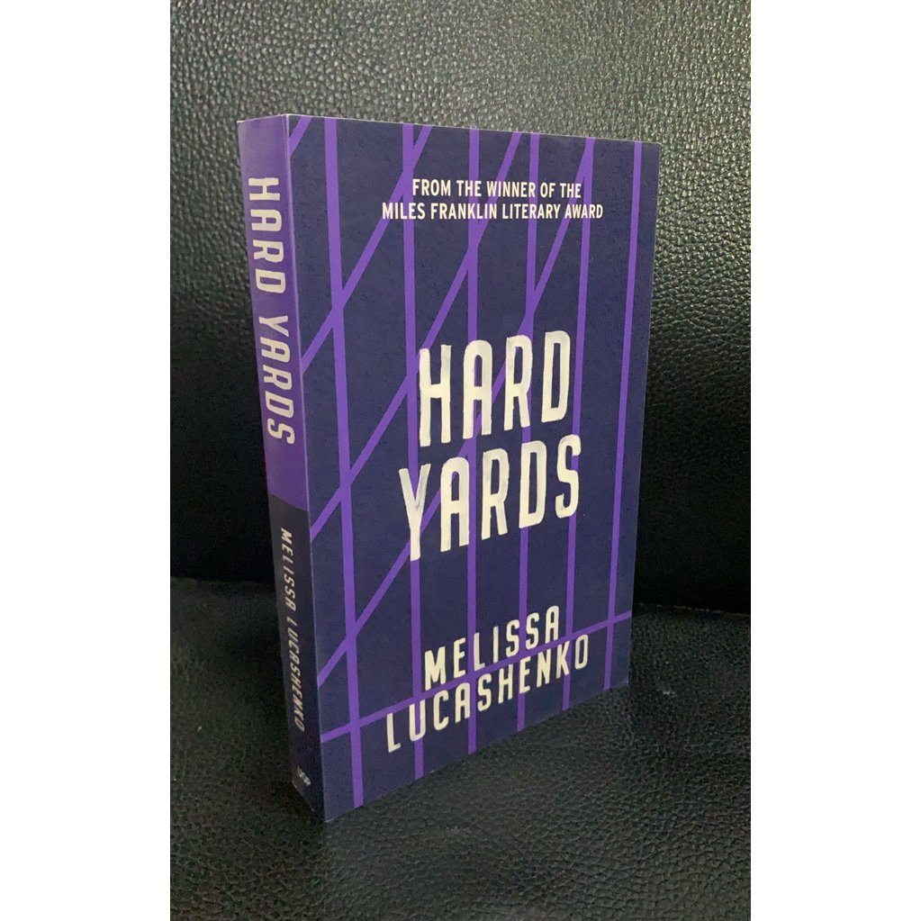 ((หนังสือภาษาอังกฤษพร้อมส่ง) HARD YARDS(R5)