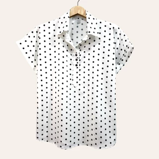 (อก 44”) เสื้อคอปก เเขนสั้น ลายจุด ผ้าไหมอิตาลี ไม่ต้องรีด