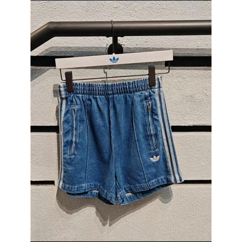 🌟พร้อมส่ง ไซส์ Lค่ะ Denim adidas✈️นำเข้า กางเกงยีนส์ขาสั้น🥰สอบถามไซส์ทางแชทได้ค่ะ