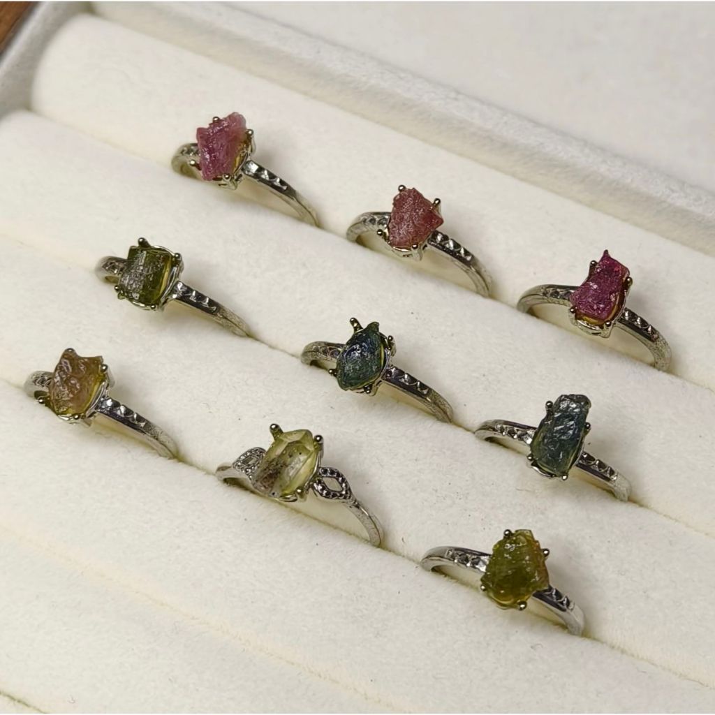 แหวนหินดิบทัวร์มาลีน (Raw Tourmaline) หินดิบธรรมชาติแท้ ฟรีไซส์