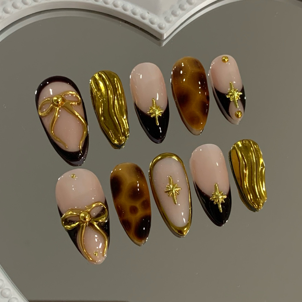 เล็บปลอมสำเร็จรูปY2Kจึ้งๆสลับทอง (เปลี่ยนทรงแจ้งในหมายเหตุ)