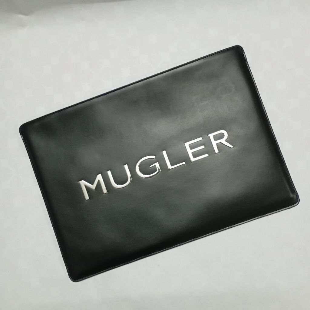 กระเป๋า laptop 15" จาก MUGLER (ของแท้ใหม่มือ 1 พร้อมส่ง)