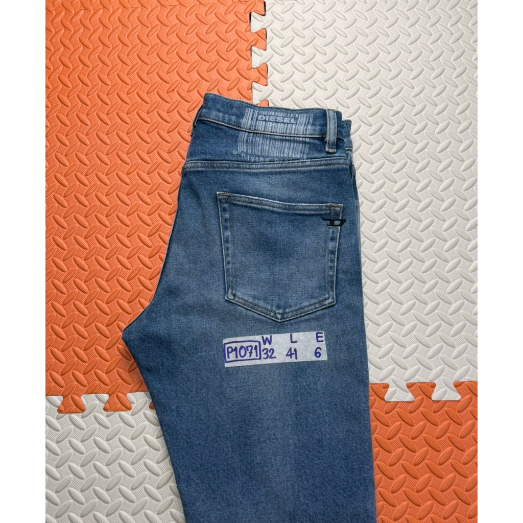 🇮🇹 Diesel แท้💯% 🇮🇹  รหัส P1071 : รุ่น D-STRUKT 🔴 ถ้ากางเกงฯไม่ใช่ของแท้ ยินดีคืนเงินครับ 🔴
