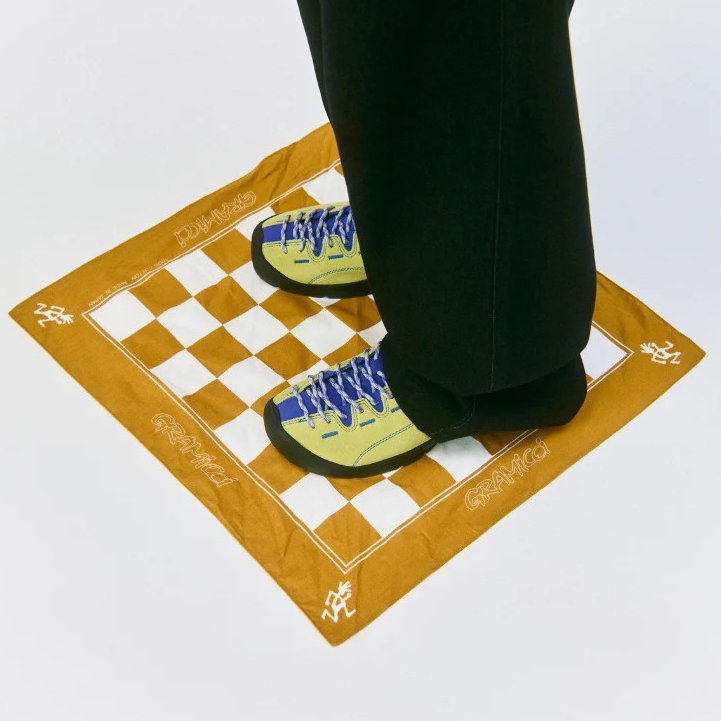 Gramicci ผ้าพันคอ รุ่น CHECKERS BANDANA
