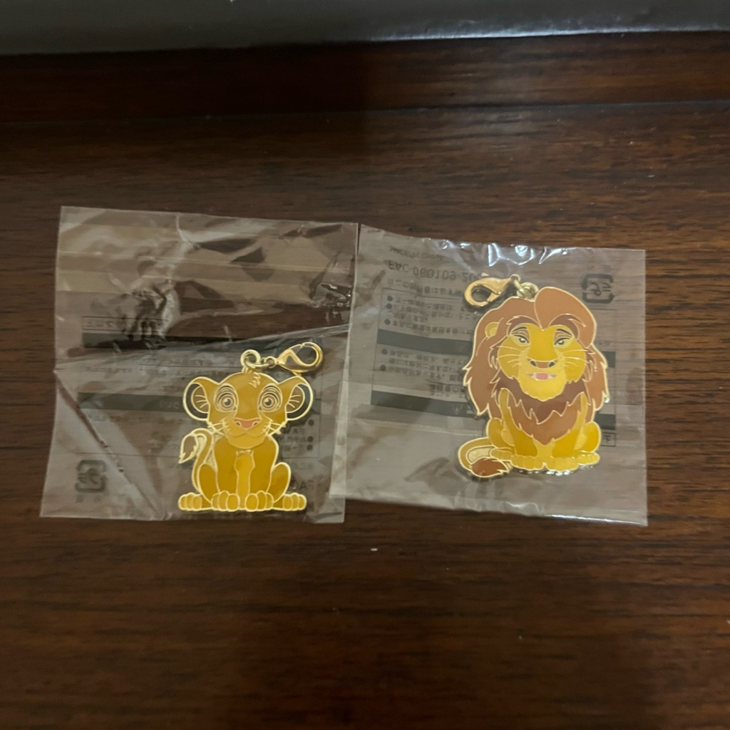 พวงกุญแจ lionking (ขายคู่)