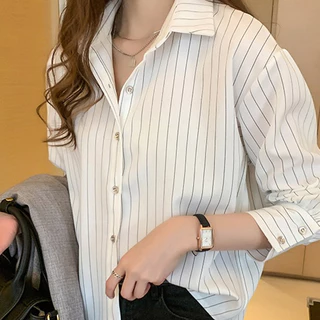 เสื้อเชิ้ตลายทางสีน้ำเงินเข้ม เวอร์ชั่นเกาหลี ทรงหลวม ใส่ทำงาน