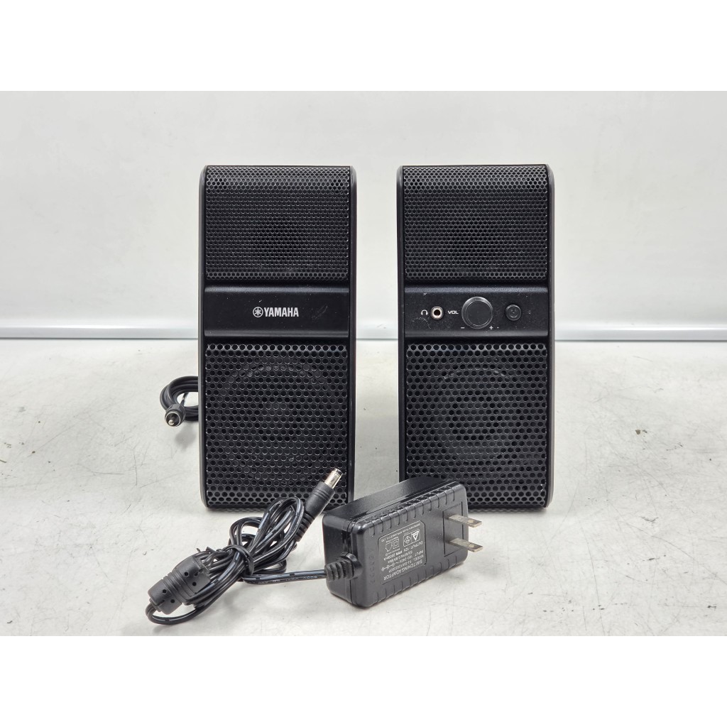 BK39 ลำโพงญี่ปุ่นมือสอง 1 คู่ (526) YAMAHA NX-50 7W 6 โอห์ม มีขยายในตัว Woofer 2.5 นิ้ว Size ตู้ 8x1