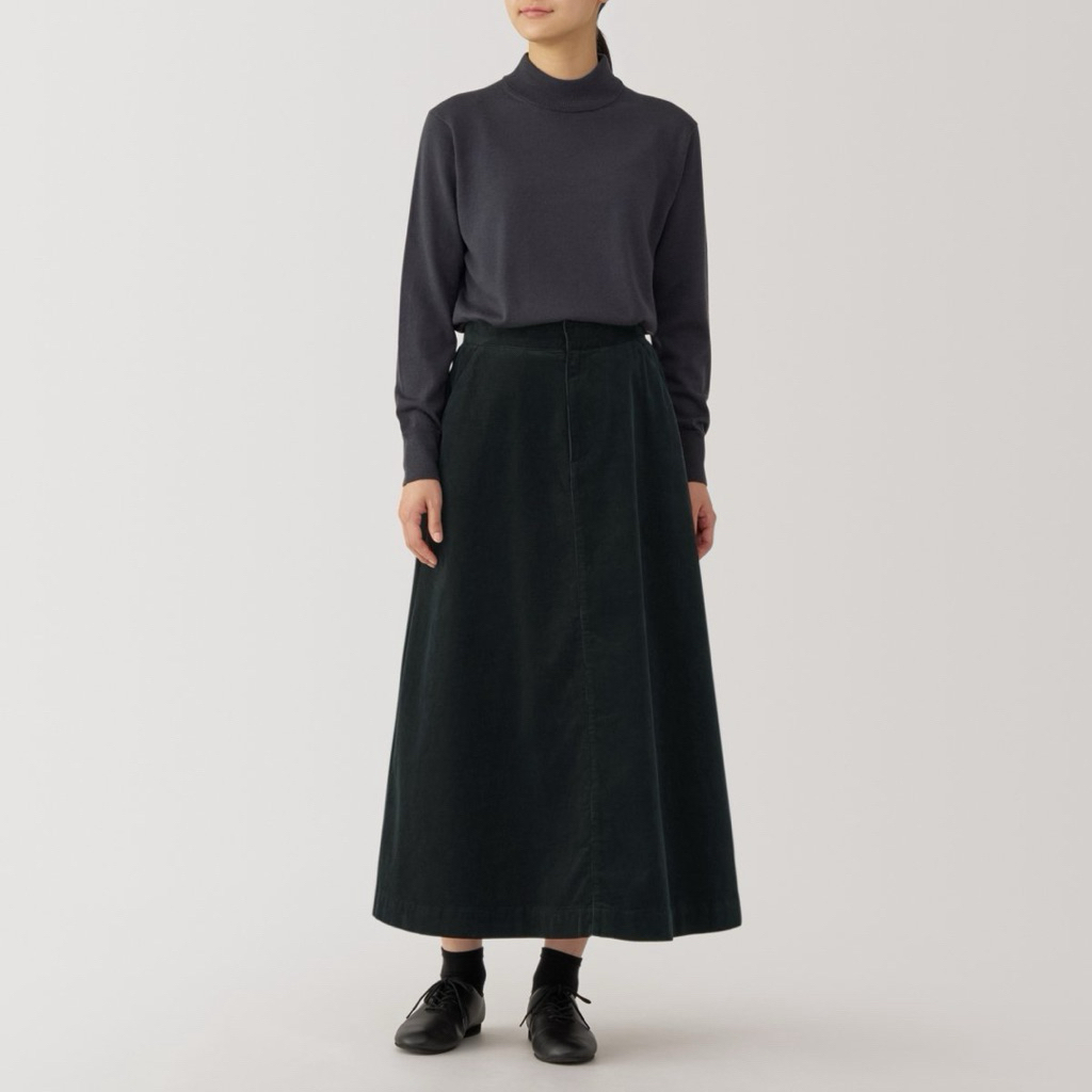 MUJI Hemp Skirt ผ้าลูกฟูกเล็กๆ สีดำ🖤🖤size M