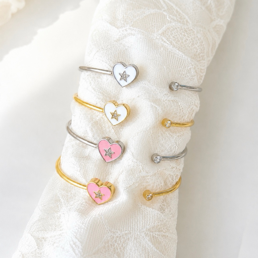 Socrush.bkk | DARLING STAR CUFF กำไลข้อมือ หัวใจ ดาว