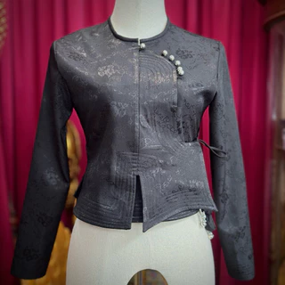 เสื้อไทลื้อแบบฉบับเจ้านางเชียงตุงประยุกต์ ผ้าลายดอก ดีไซน์สวยงาม โทนสีชมพู ดูหรูหราและมีสไตล์