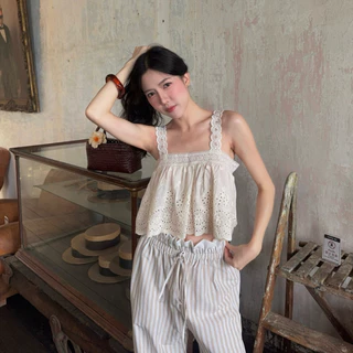 𝗣𝗮𝘀𝘁𝗲𝗹 𝗕𝗹𝘂𝗲 (𝟱𝟱𝟬.-/𝘀𝗲𝘁) ชุดเซตเสื้อสายเดี่ยวผ้าลูกไม้มาพร้อมกับกางเกงสีฟ้าพาสเทลลายทาง ช่วงเอวเป็นสายเชือกปรับได้ตามตัว