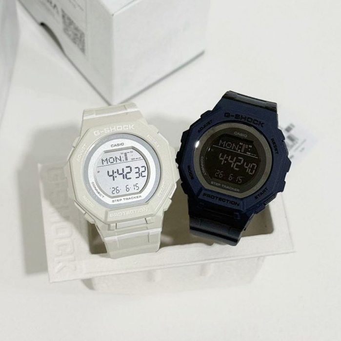 Casio G-Shock Mini นาฬิกาข้อมือผู้หญิง รุ่น GMD-B300 (GMD-B300-1,GMD-B300-2,GMD-B300-3,GMD-B300-4)