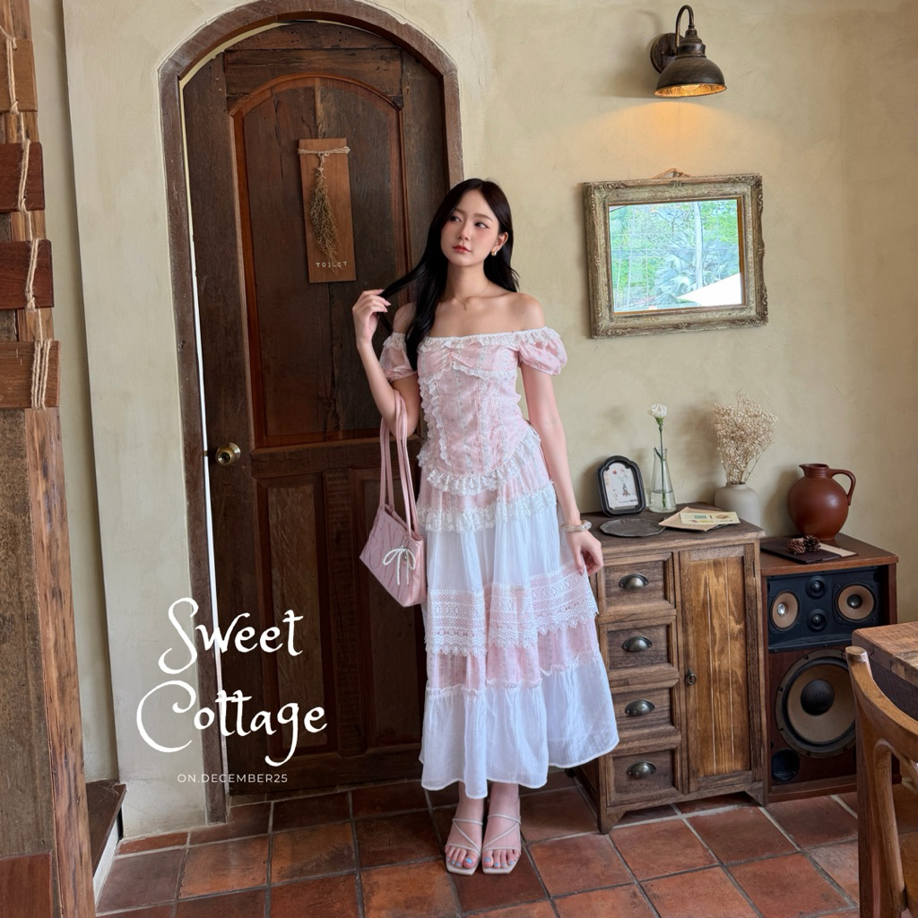 on.december25 ชุดเซตเสื้อ + กระโปรง sweet cottage