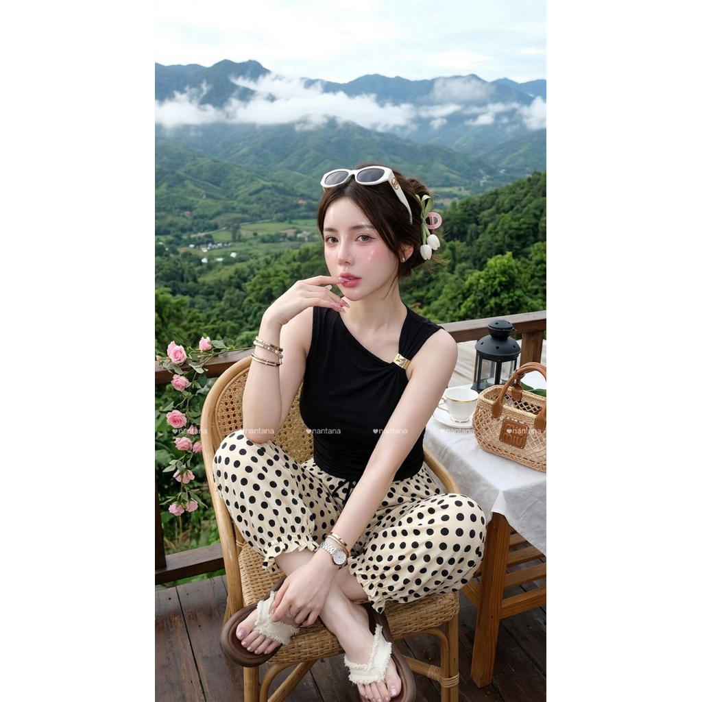 Phapassz - เซท2ชิ้น เสื้ออะไหล่ทอง พร้อมกางเกงpolkadot ทรงเจนนี่คิวท์ ใส่สบายๆ ลุคชิล #Nantana