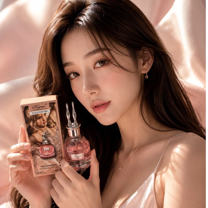 น้ำหอมยกขาKarri กลิ่มหอมนาน มี2สี2กลิ่ม กลิ่มหอมหวาน ขนาด 30g สินค้าพร้อมส่ง