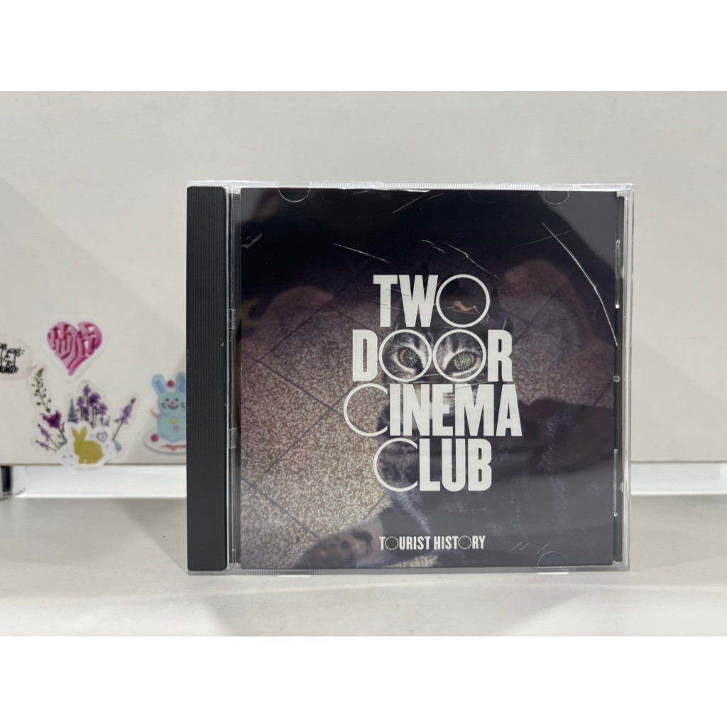 1 CD  MUSIC  ซีดีเพลงสากล   TWO DOOR CINEMA CLUB-TOURIST     (D4E11)