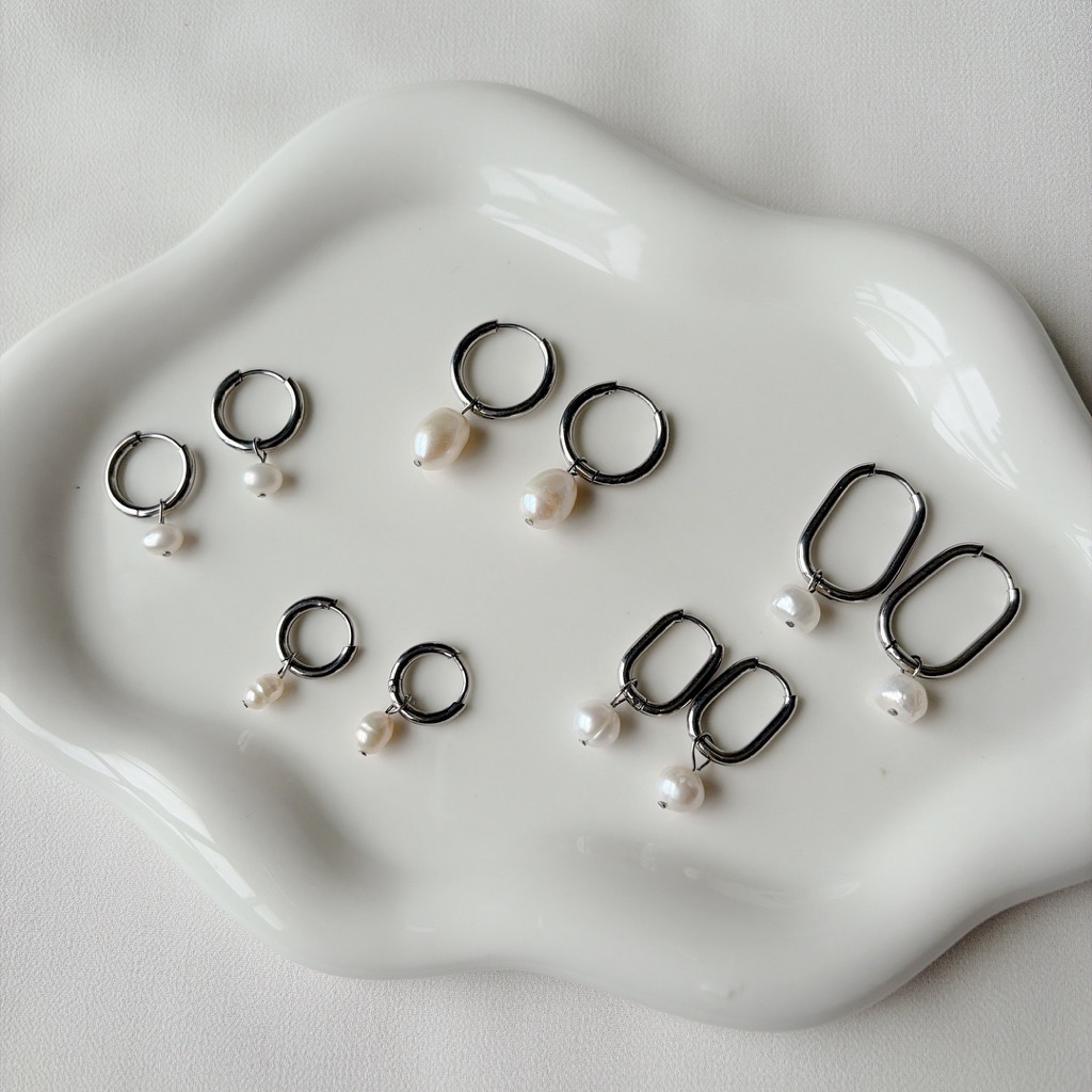 ต่างหูไข่มุกแท้ จี้มุกถอดได้ - ห่วงกลม ก้านเกี่ยว - Stainless Steel | Tinypearlxoxo N1239