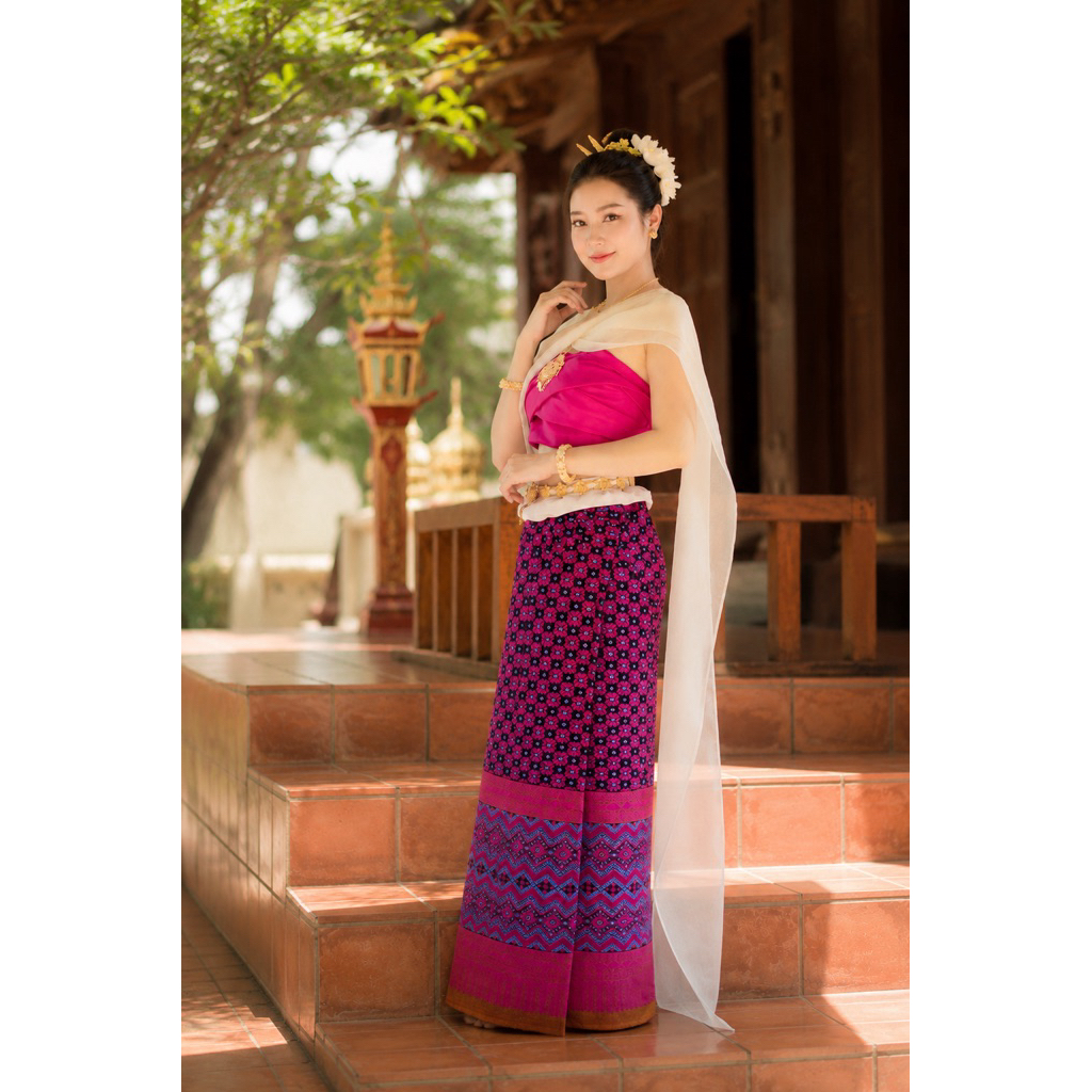 ลดราคา ผ้าถุงทอลายไทย งานทอทั้งผืน และไม่ใช่ลายพิมพ์
