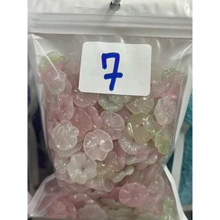 ลูกปัดตกแต่งงานดอกบัว 100กรัม สำหรับงาน DIY