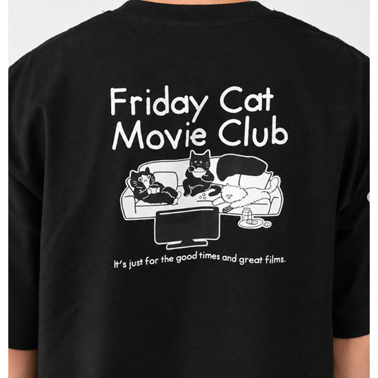 เสื้อยืดโอเวอร์ไซส์ Oversized T-shirt “Friday Cat Movie Club” สีดำ (ลาย ดำ, ฟ้า, เขียว, ชมพู)
