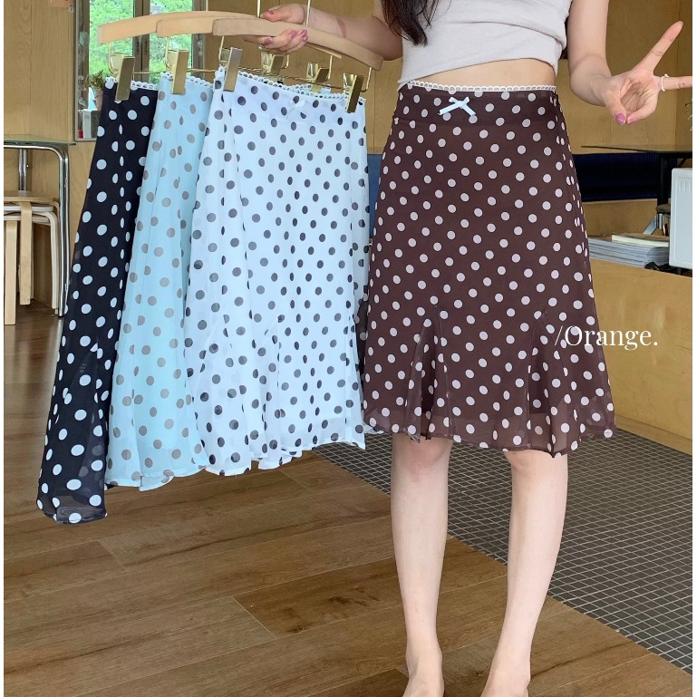 Somedays l Bonnie Skirt กระโปรงผ้าพริ้วลายPokadot ซิปข้างมีซับใน