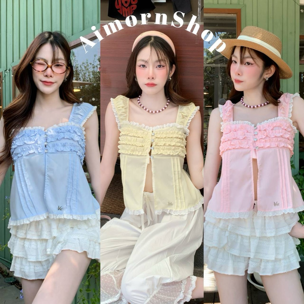 🔥aimorn_shop🔥เสื้อแขนตุ๊กตา แต่งระบายจับจีบเป็นชั้น แหวกด้านหน้าสวยๆ งานผ้าใส่สบาย